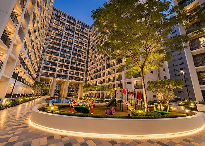 Cozy 1br Near Moa With Balcony Shore Residences *