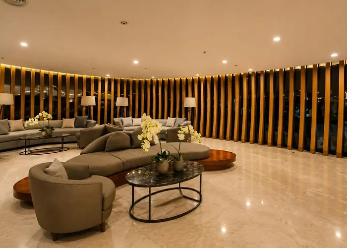Cozy 1br Near Moa With Balcony Shore Residences *
