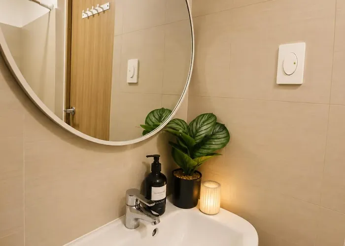 Apartment Cozy 1br Near Moa With Balcony Shore Residences Manila